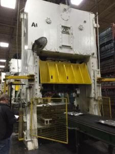 250 Ton Clearing Straight Side Press For Sale 1