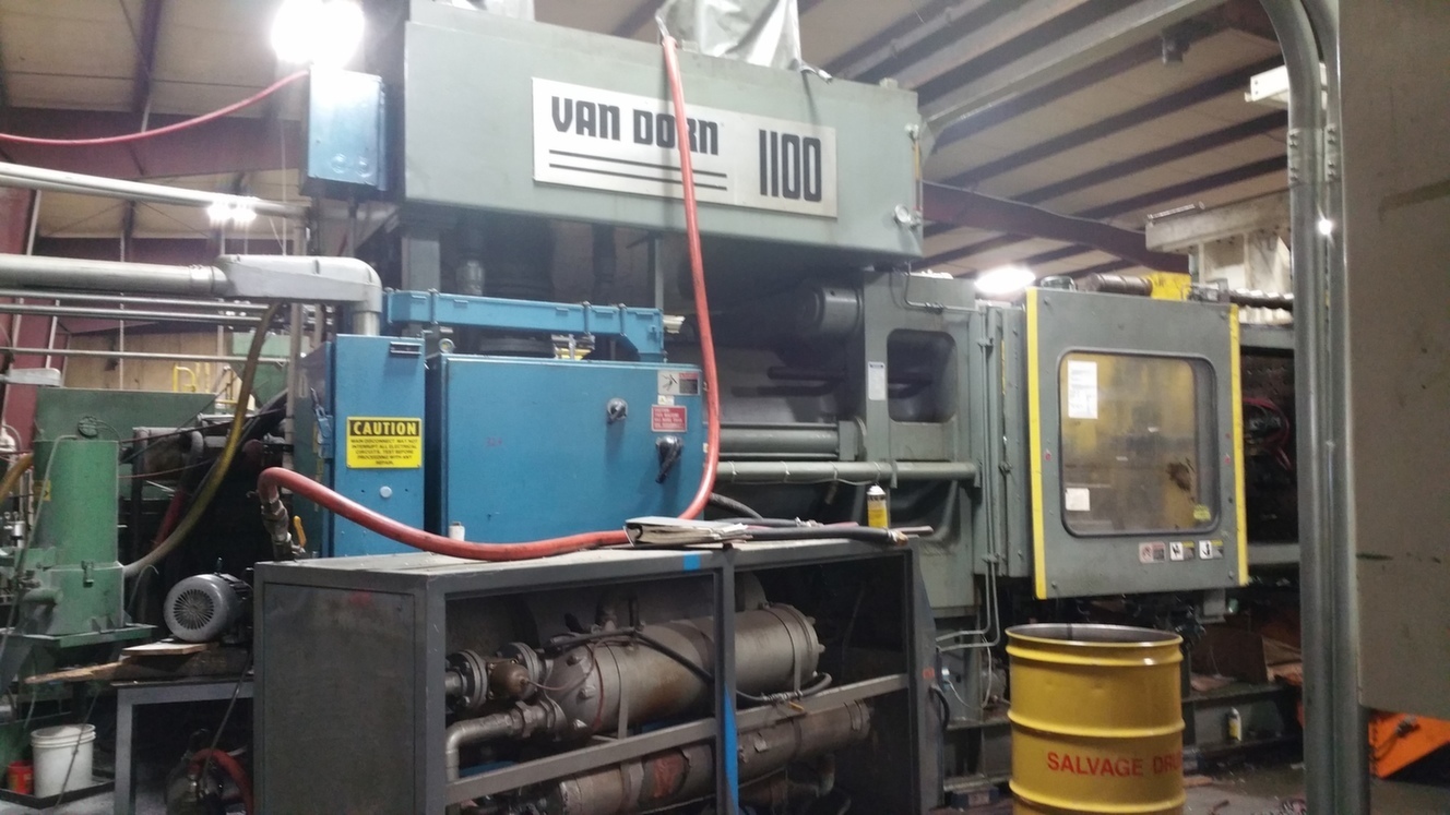 1,100 Ton Van Dorn Plastic Injection Molding Machine For Sale 1100tVanDornPIMM
