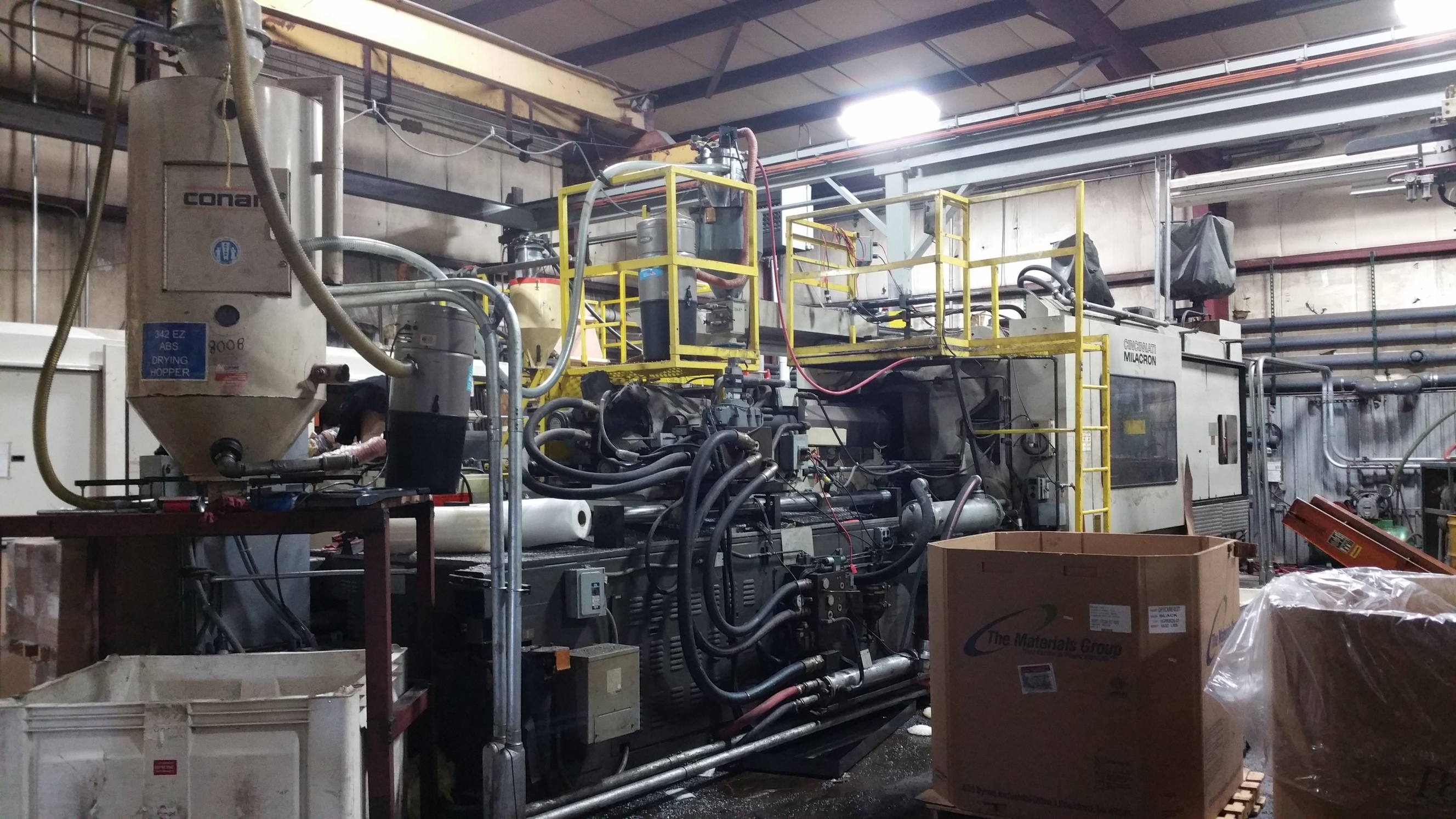 850 Ton Capacity Cincinnati Injection Molding Machine For Sale