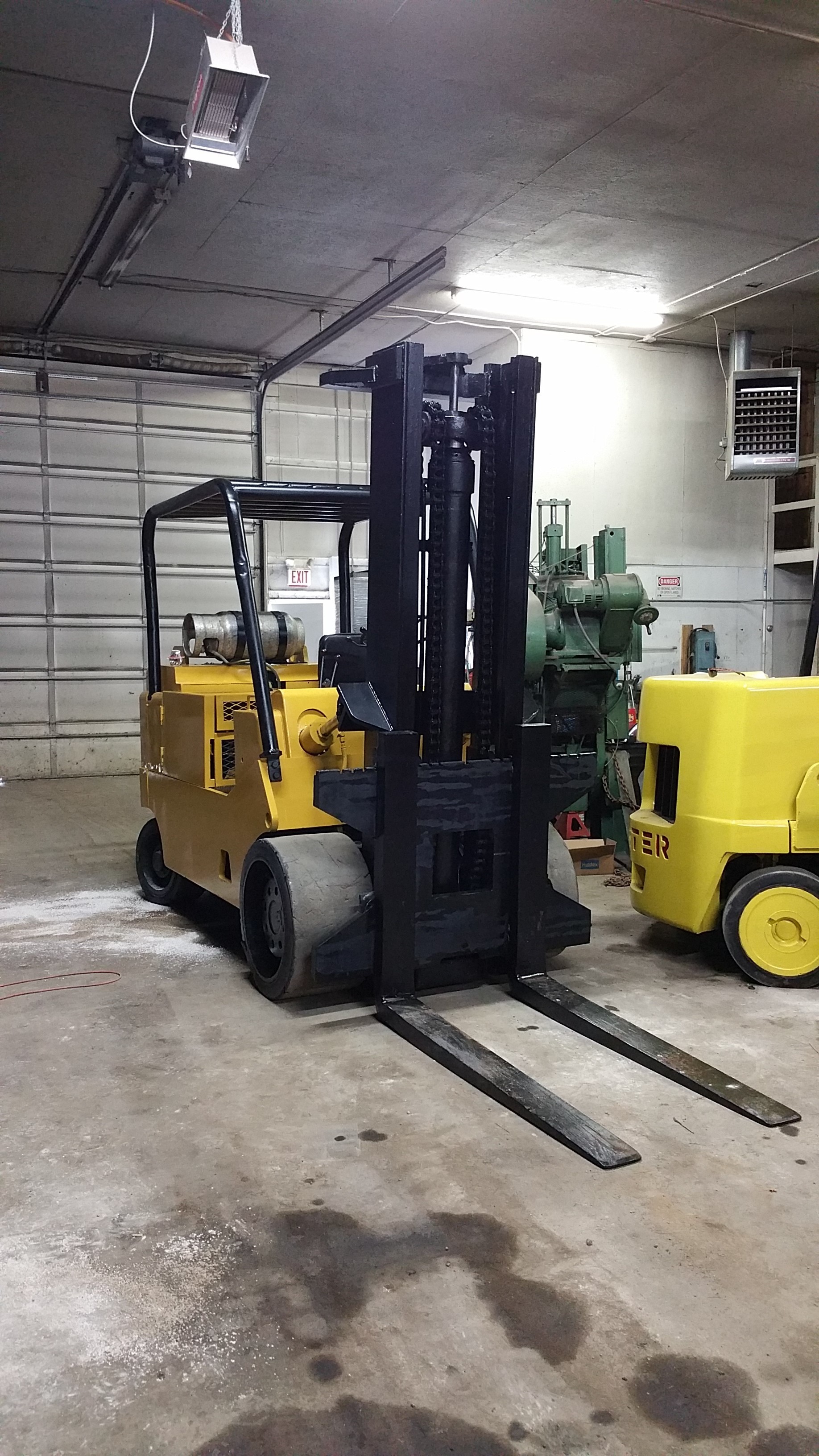 20,000lb. Capacity Cat/Towmotor Forklift For Sale