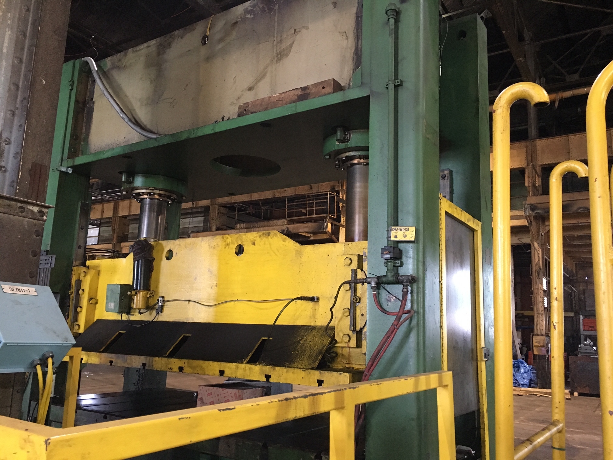 200 Ton Capacity Pacific Straight Side Hydraulic Press For Sale