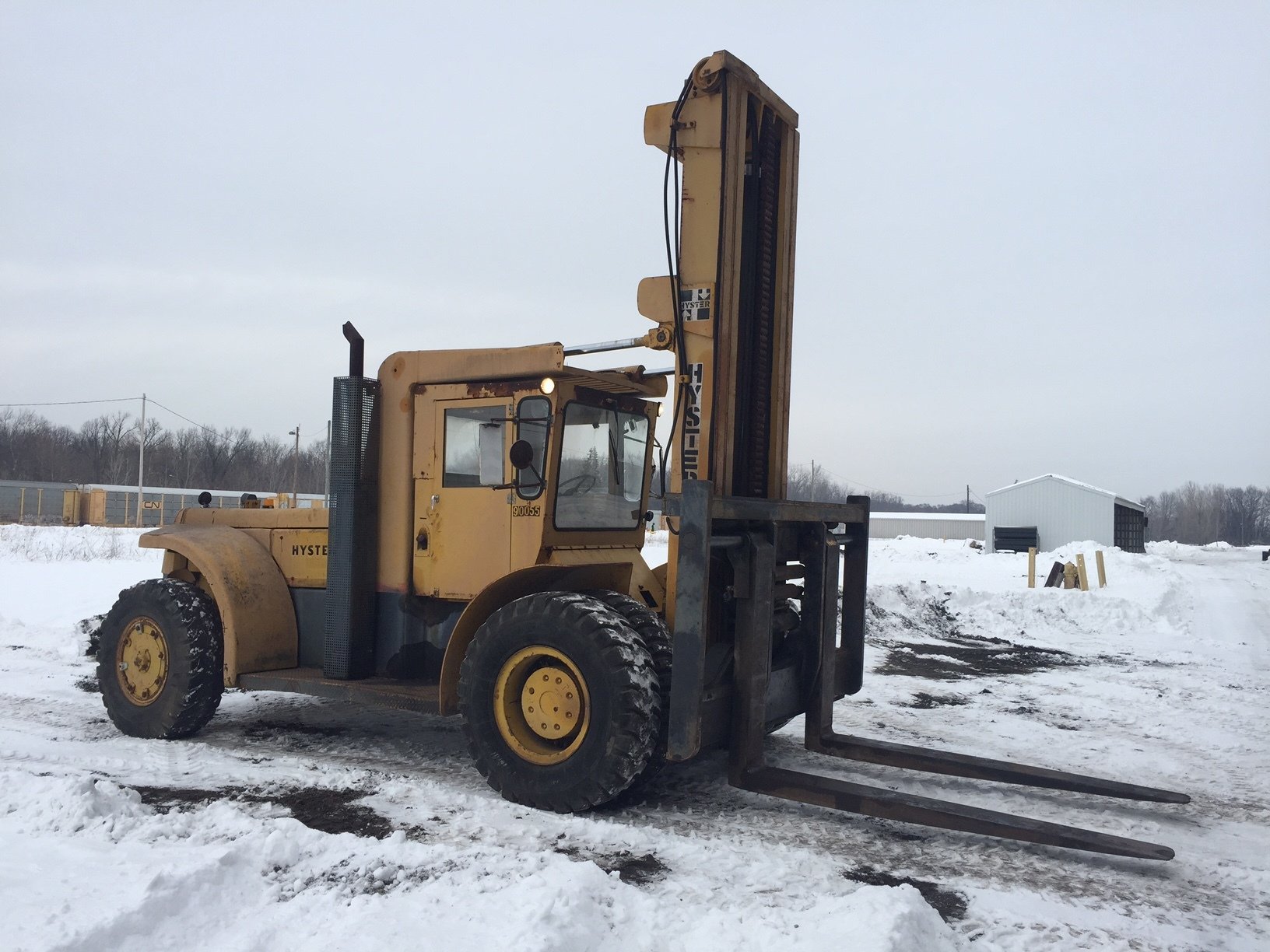 40,000lb. Capacity Hyster Air-Tire Forklift For Sale 40000lbCapHysterAirTireFLFS