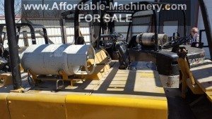 25,000lb. Capacity Cat T250 Forklift For Sale (5)