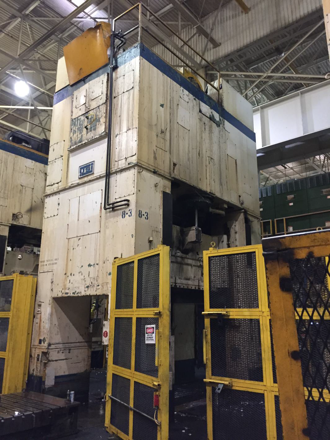 800 Ton USI Clearing Stamping Press Line For Sale 